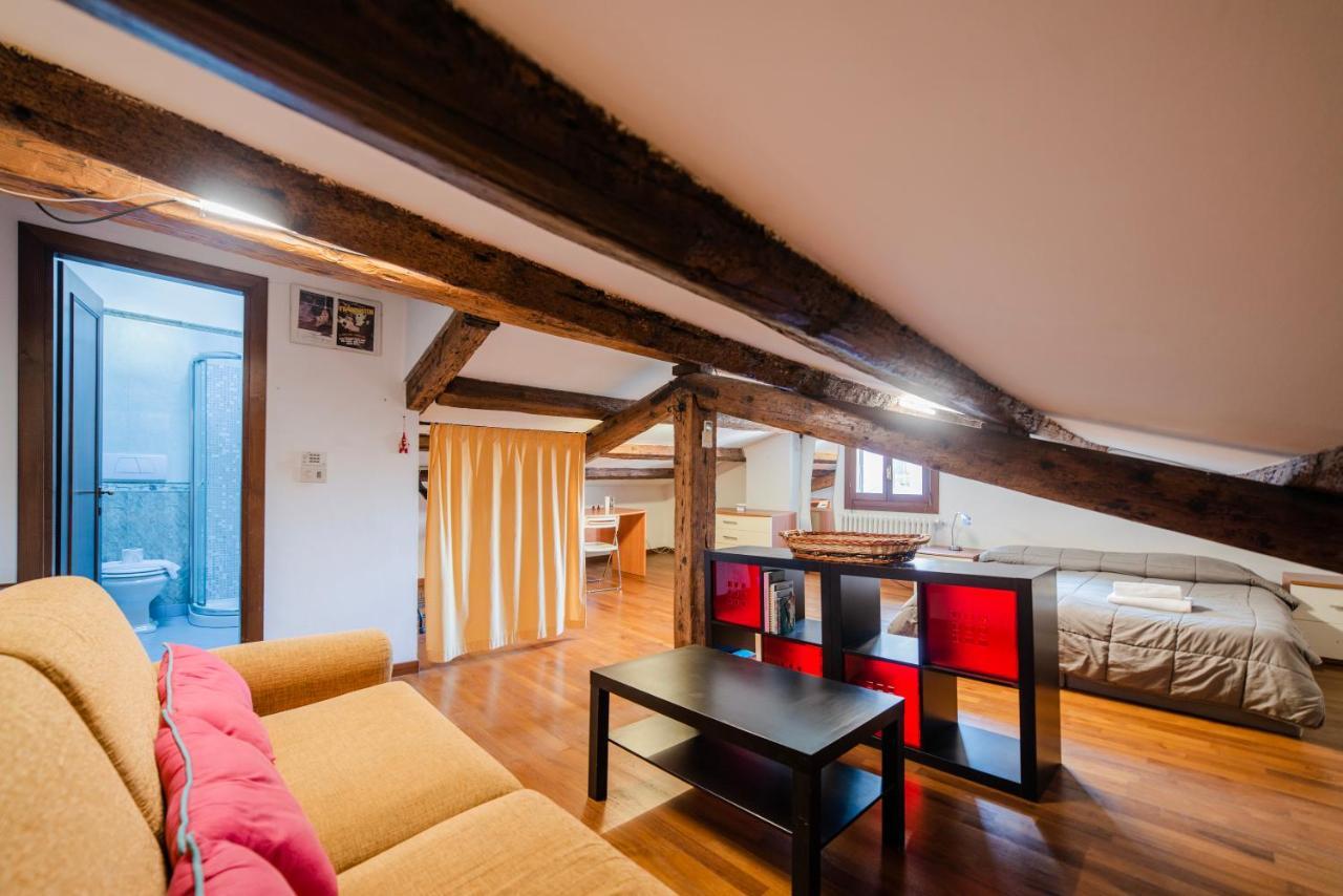 Petit Loft Apartment Venesia Bagian luar foto